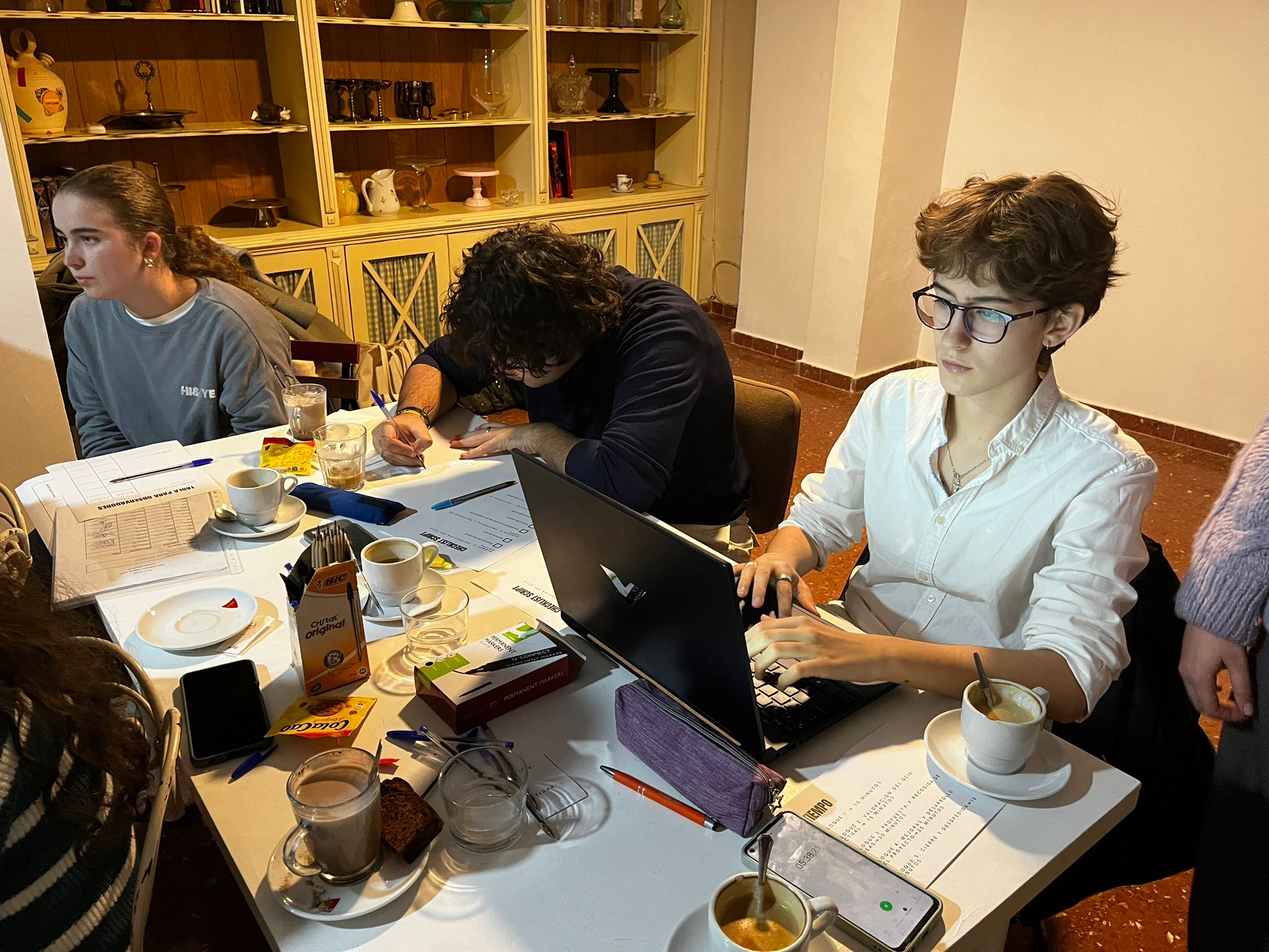Equipo Nexo trabajando en una sesión de mapeo